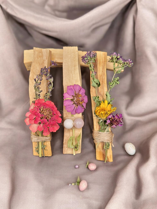 Palo Santo + Dried Flowers - 4" (Qty 1)
